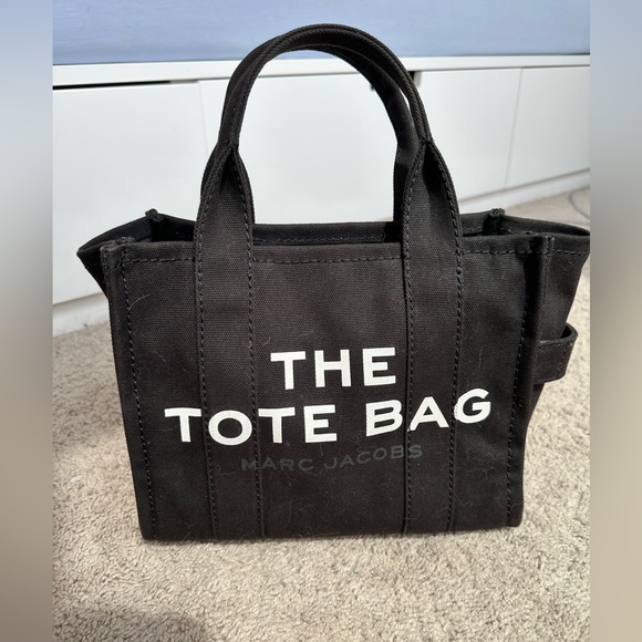Marc Jacobs Handbags - Marc jacobs the small tote bag